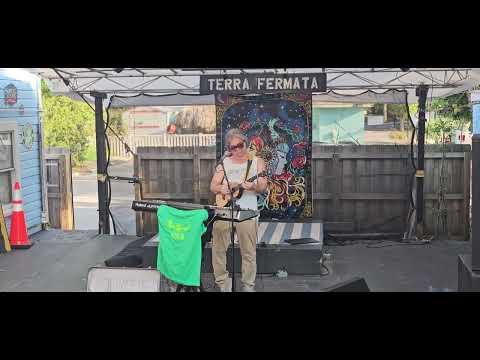 Ukulele Russ & His One Man Frontier Band @ Terra Fermata Tiki Bar 5/18/25 (Set 1)