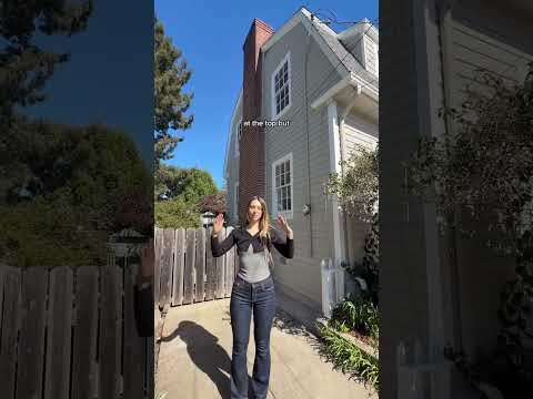 Different roof types, featuring a “gambrel” roof — which looks like a barn! Or a Crunchwrap supreme
