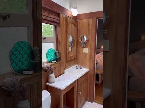 When walking in feels like falling in love