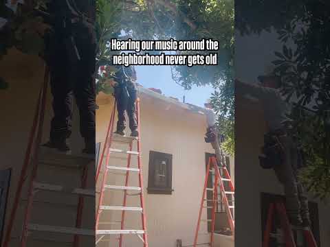 Who else got our tunes pumping on the job site??